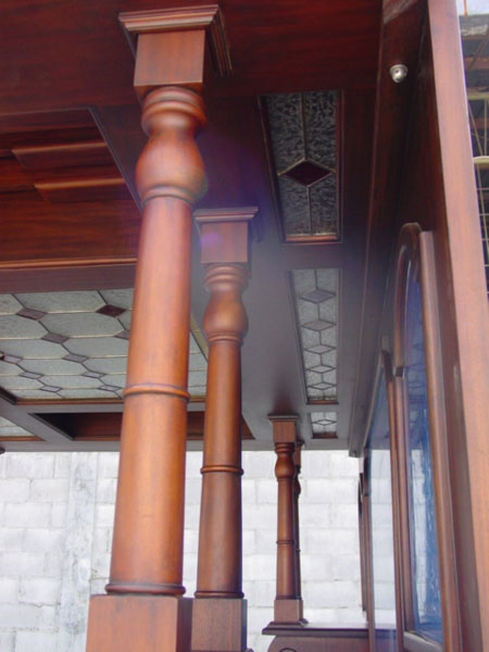 Bar 210 (25)