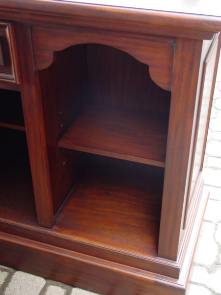 Bar 210 (35)