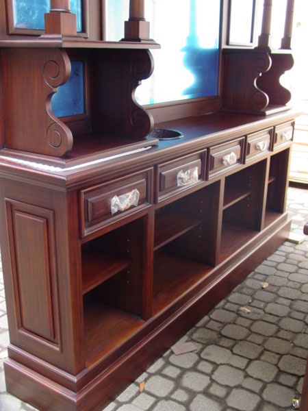 Bar 210 (38)